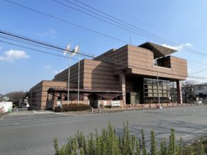 東松山市立図書館